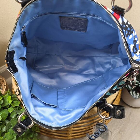 Coach Poppy Graphic Blossom Graffiti Glam Tote - Picture 13 of 14